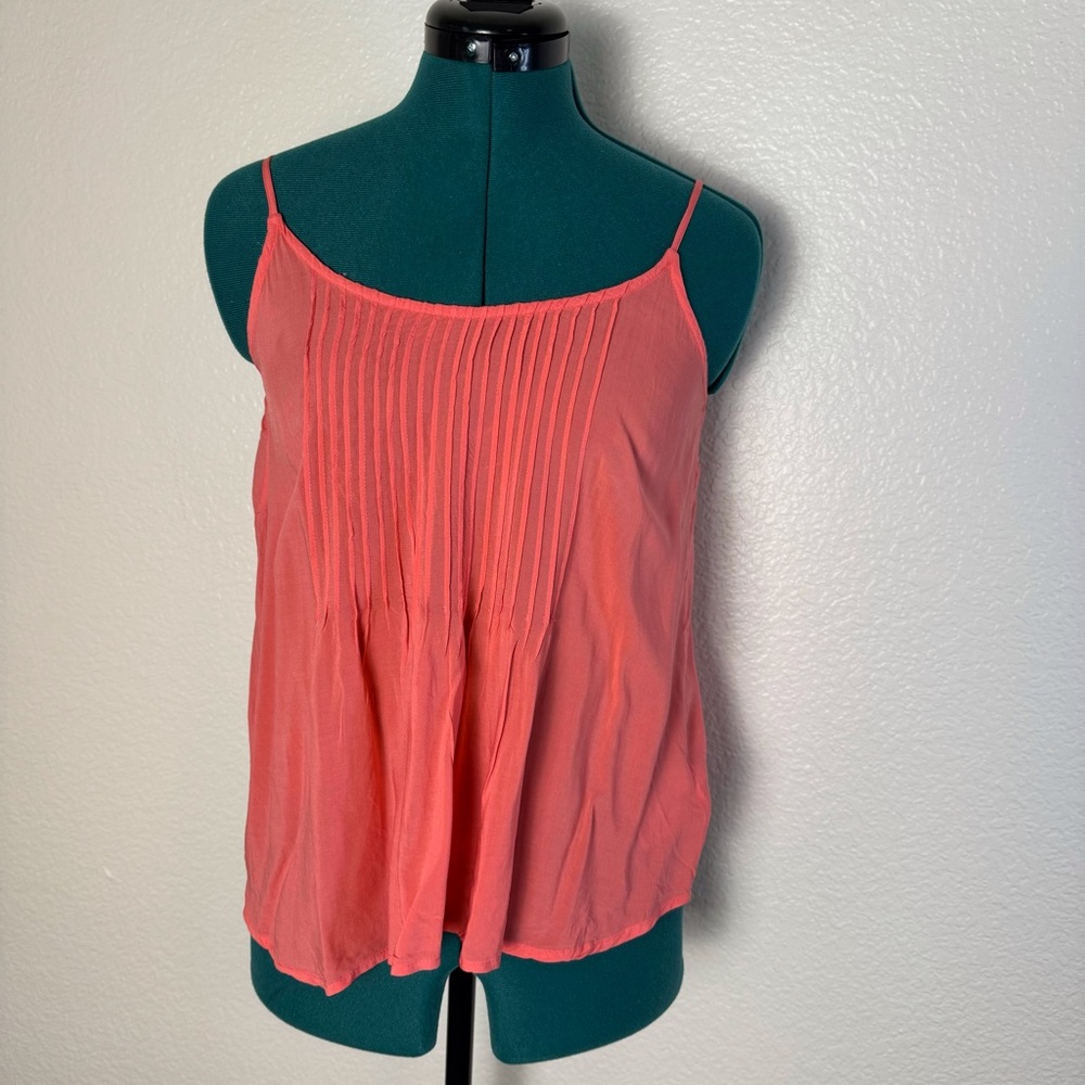 Womens Sz S Old Navy Camisole Peach 100% Rayon Elastic Back Spaghetti Strap